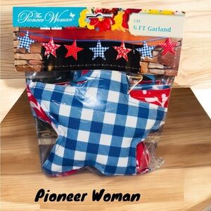 Pioneer Woman Star Garland 6 Foot NEW